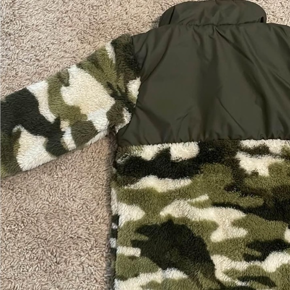 Helly Hansen cameo fleece jacket size 4T - Picture 5 of 6